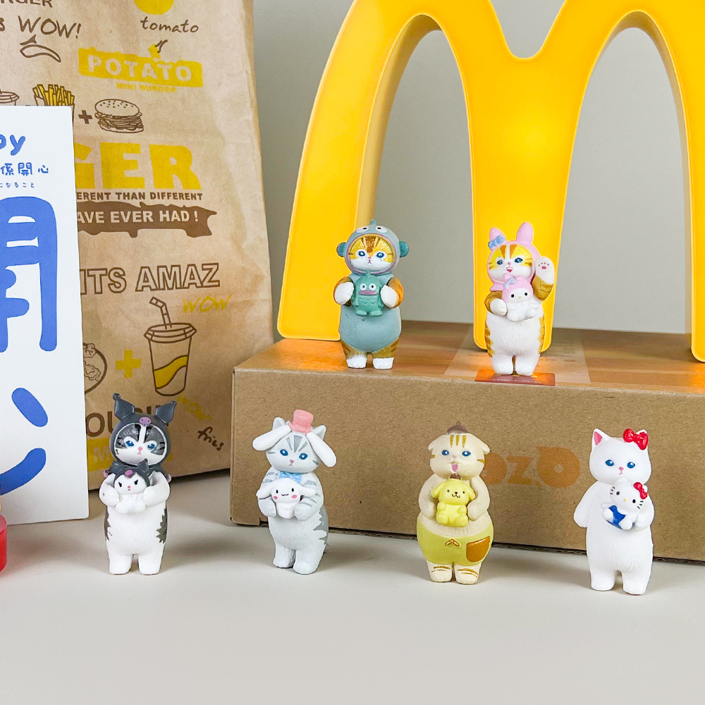 鲨鱼猫猫手办变装猫海抱娃海洋企鹅美乐蒂玉桂狗奇谭猫盲盒公仔