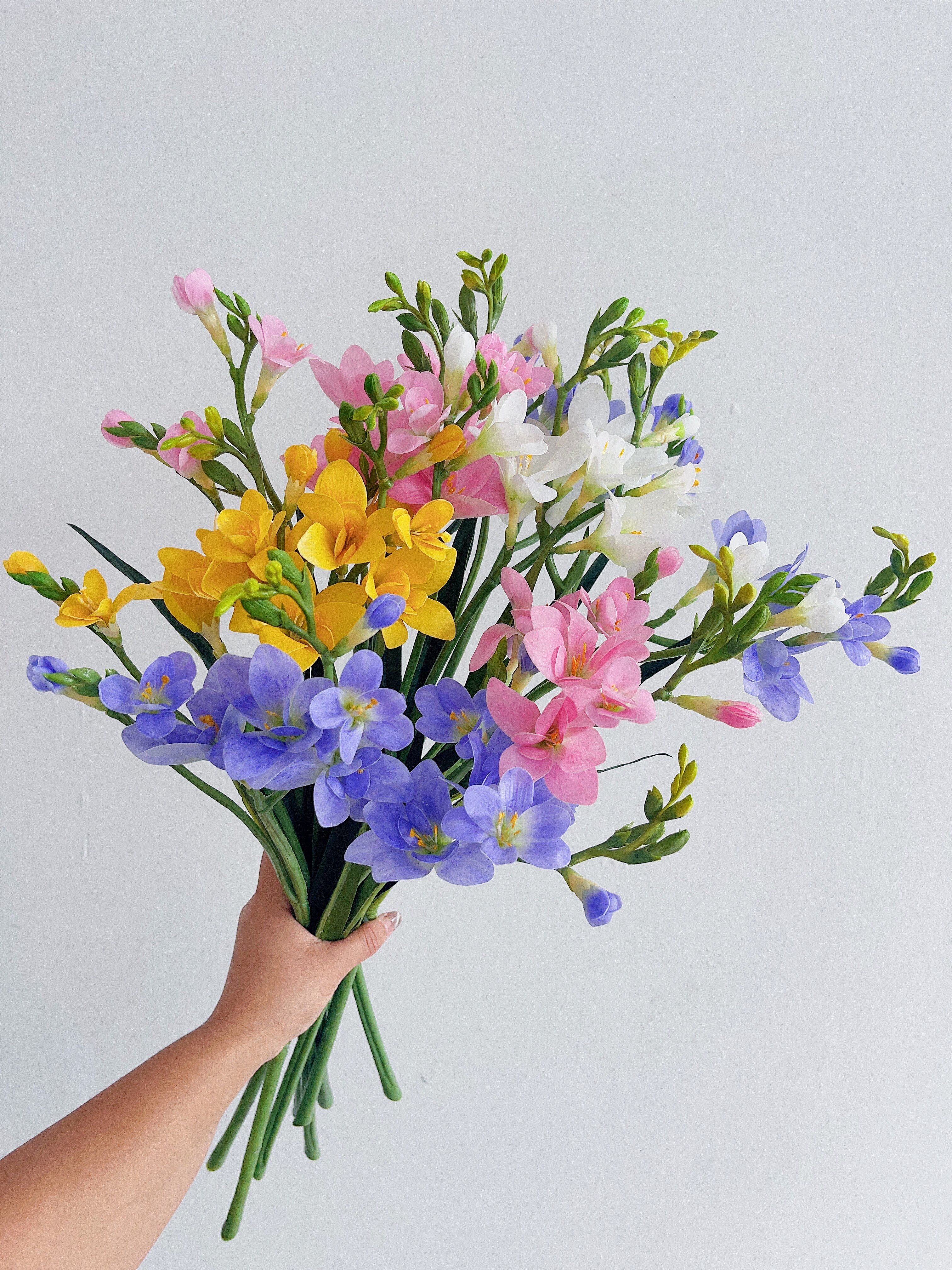 仿真花手感胶片香雪兰苍兰家居餐桌装饰插花摆件软装婚庆造景绢花