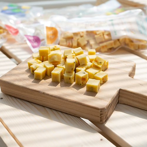 Natural Core Натуральные сырные гранулы Лакомства для домашних собак Молодые взрослые собаки Маленькие леденцы для прорезывания зубов