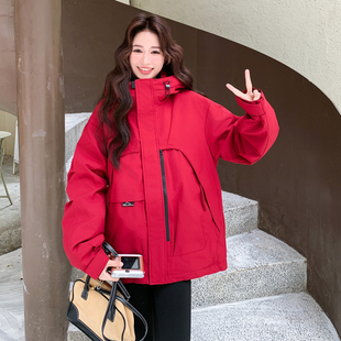 红色甜酷气质工装风羽绒服女2025冬新款90白鸭绒加厚保暖连帽外套