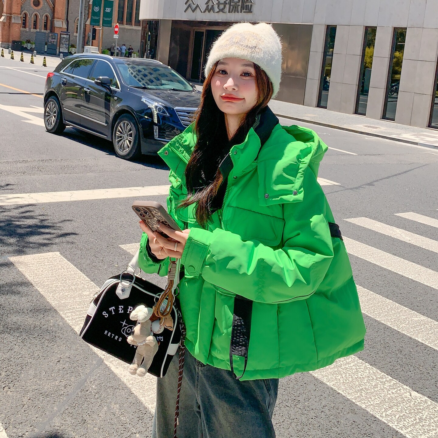 绿色时尚连帽立领羽绒服外套女2025冬季新款小清新减龄保暖面包服