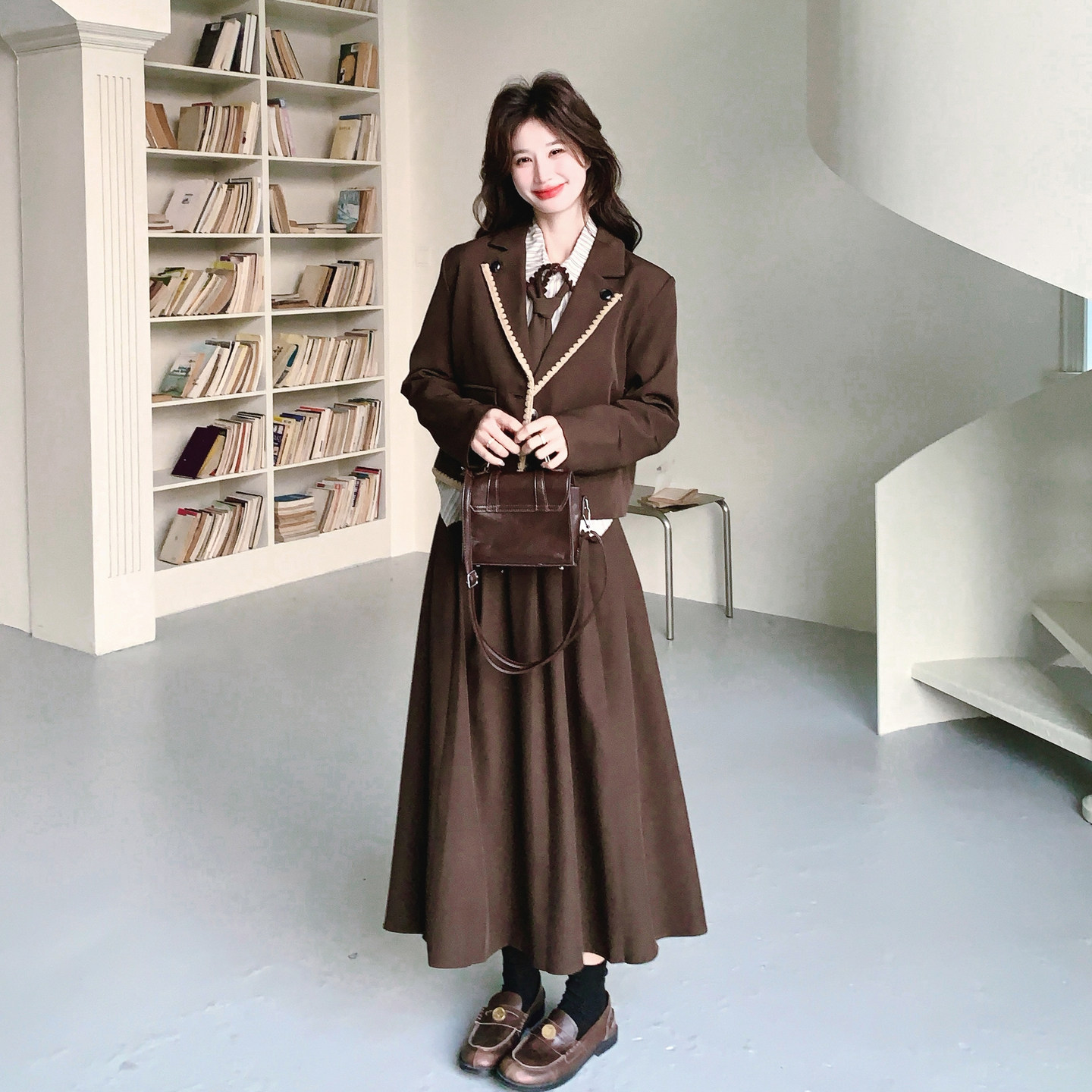 咖色美拉德学院风西服套装裙