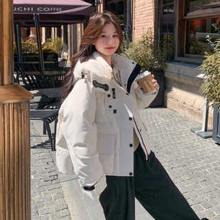 米白色超火爆款时尚连帽羽绒服女2025冬季新款90白鸭绒短款面包服