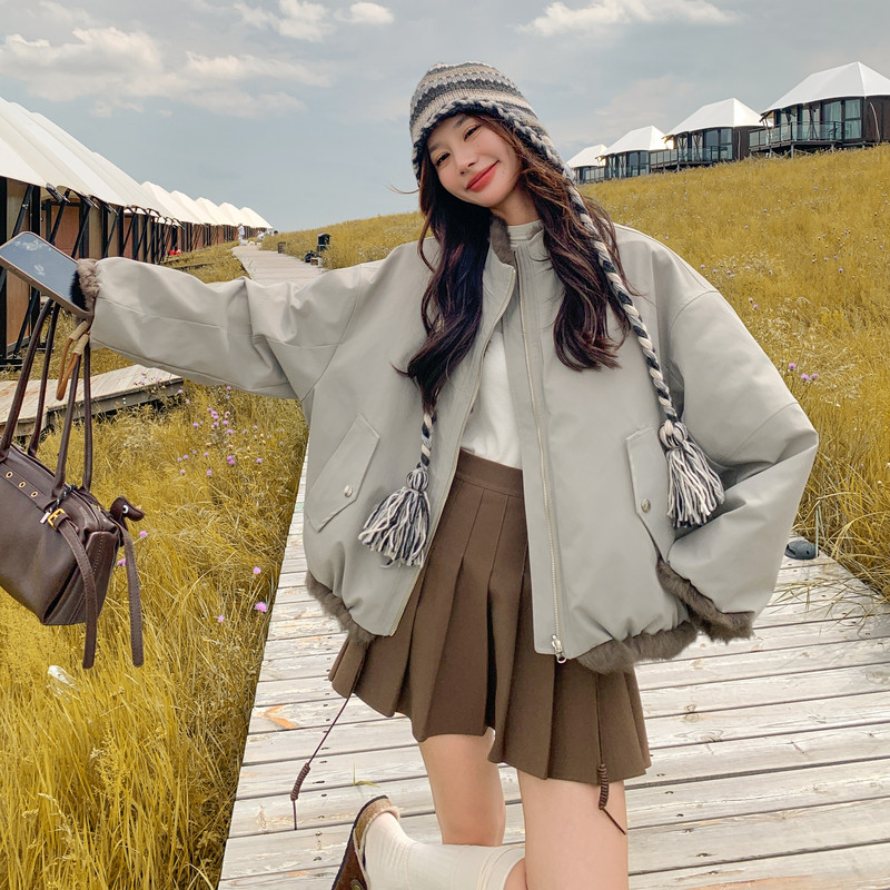 灰色设计感两面穿加绒保暖派克服外套女2025年冬季新款羊羔毛棉服