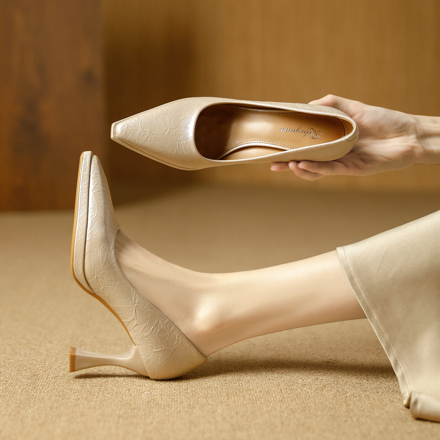 不累脚防水台高跟鞋细跟2026春季新款法式纯色通勤尖头浅口单鞋女