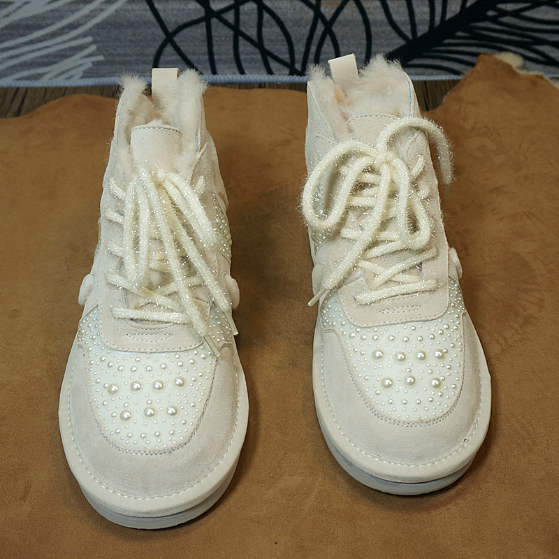 冬季新款真皮牛皮羊毛女士雪地靴 平跟橡胶底保暖女靴6-20