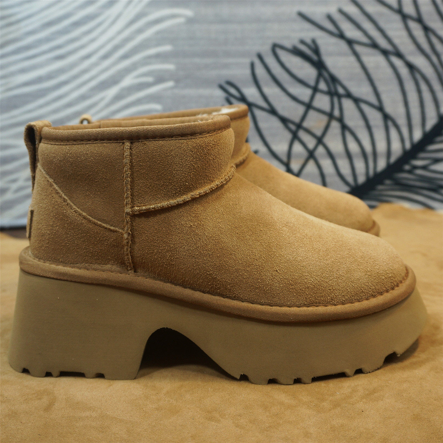 冬季新款真皮牛皮羊毛女士雪地靴厚度套筒短筒靴保暖棉靴64-1