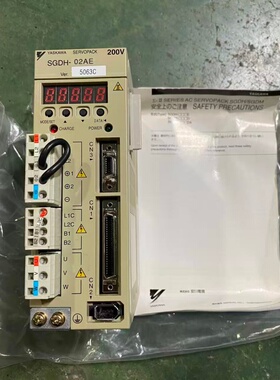 SGDH-02AE 全新无包装安川伺服驱动器 议价产品