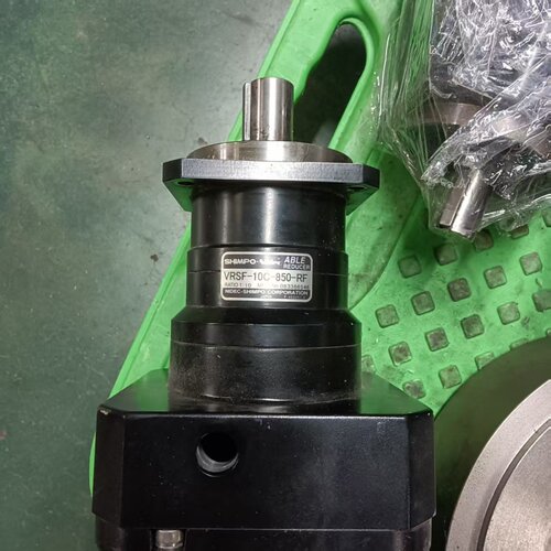 VRSF-10C-850-RF 新宝减速机 议价产品