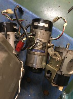 新款到货DTBL-2714A  三菱机器人电机  UNITEC电机YRE-154