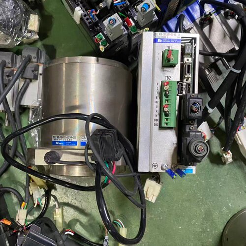 NMR-FBHBA2A-851AP-S86 NCR-CAB1A2D-401-UL 电机驱动器测试不了