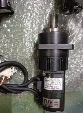 SGMAH-A3AAAGC61 二手安川伺服电机带减速机 CP-14A-21-J603A-SP