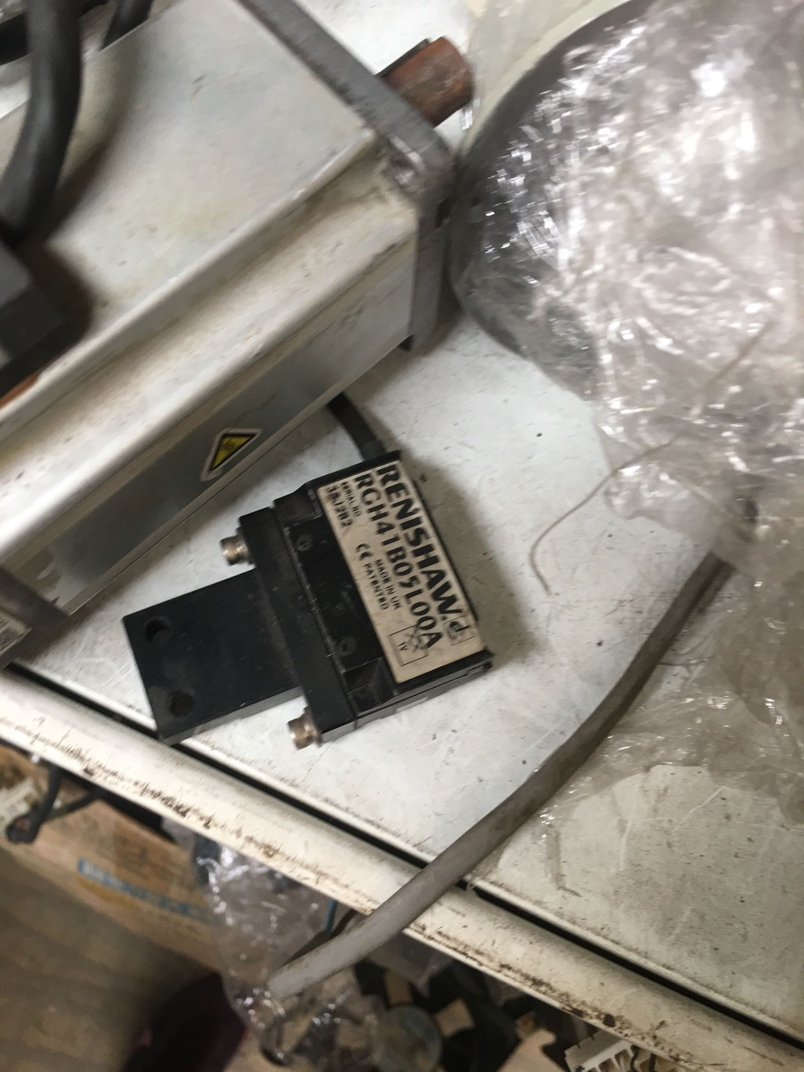RCH41B05L00A安川直线电机感应器 - 实物图