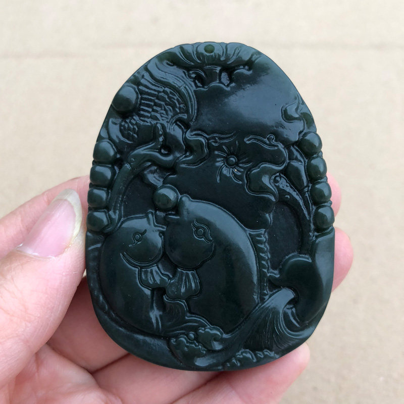 天然吊坠招财旺姻缘证书和田青玉
