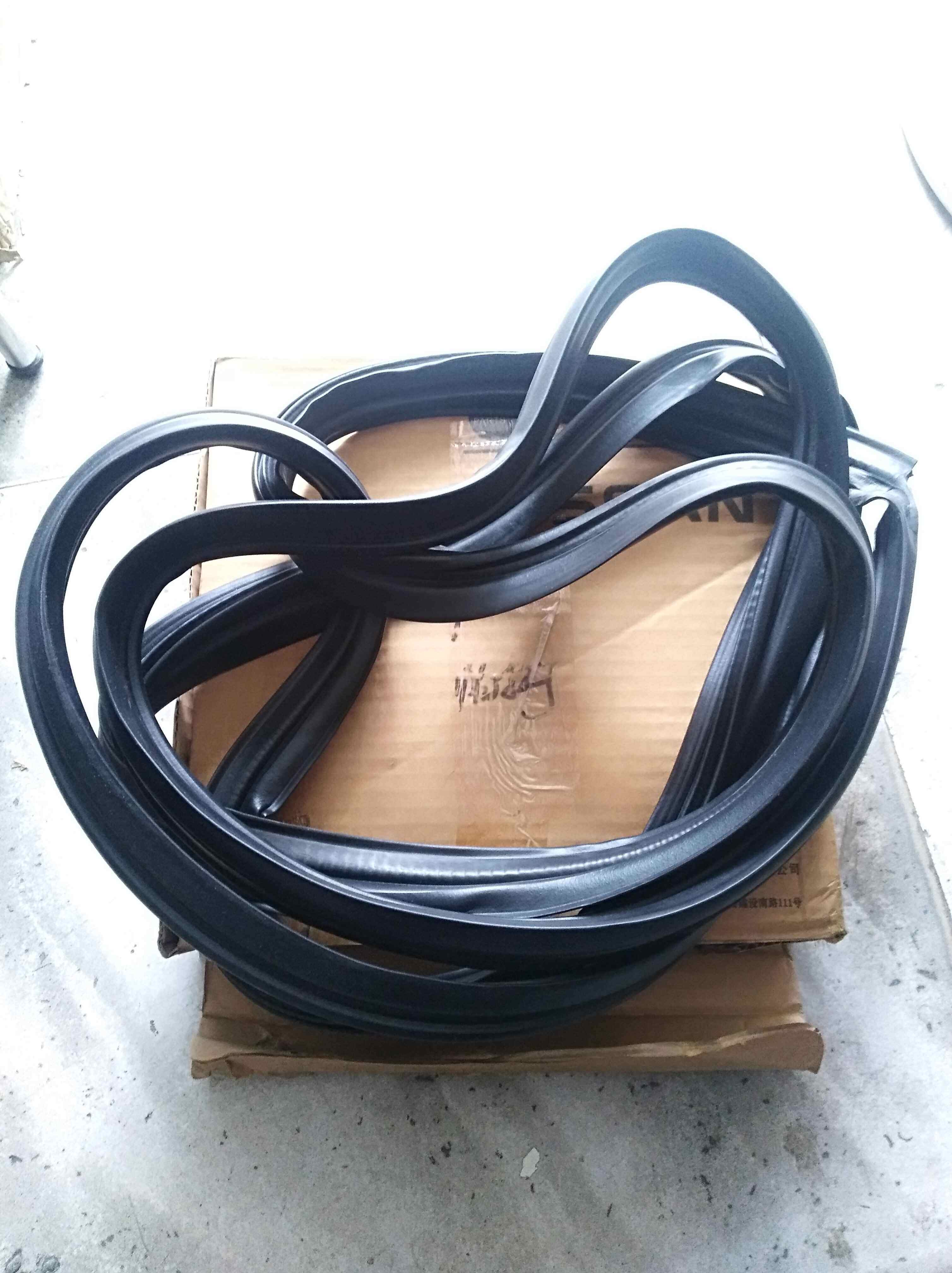 帕拉丁 东风奥丁车身门框密封胶条胶边 分前后左右不分新老款原厂