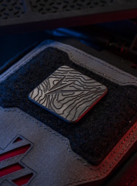 极其氪金LAB黑标织巢鸟马特洪峰等高线碳纤维魔术贴士气章