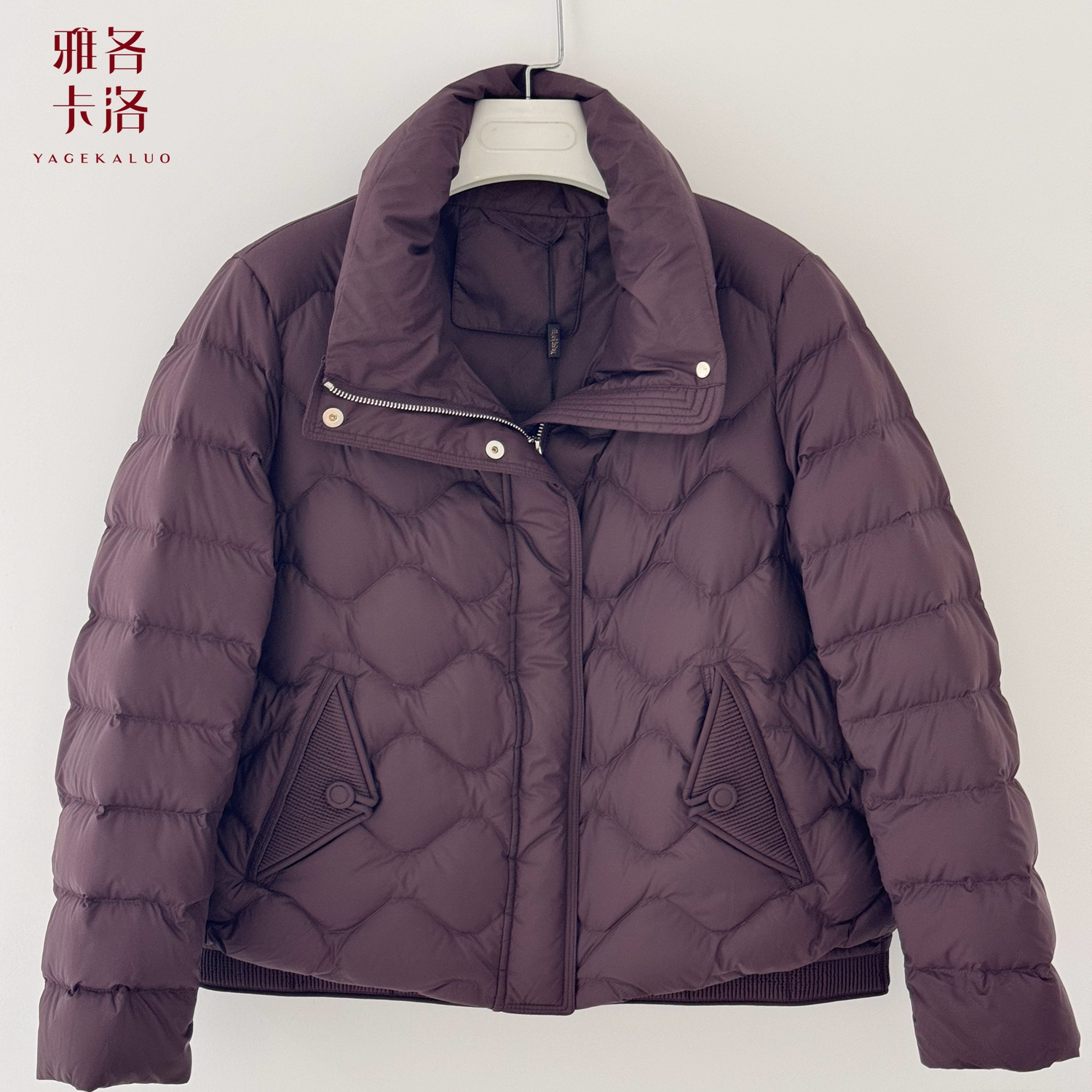 雅各卡洛高端2025冬装25-D29短款休闲显瘦羽绒服妈妈装保暖外套女