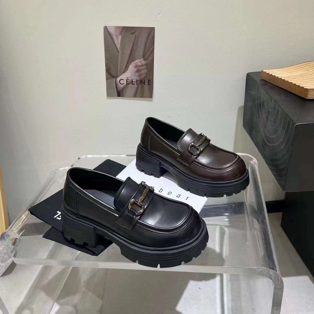 漂靓猫！马衔扣粗跟厚底乐福鞋女