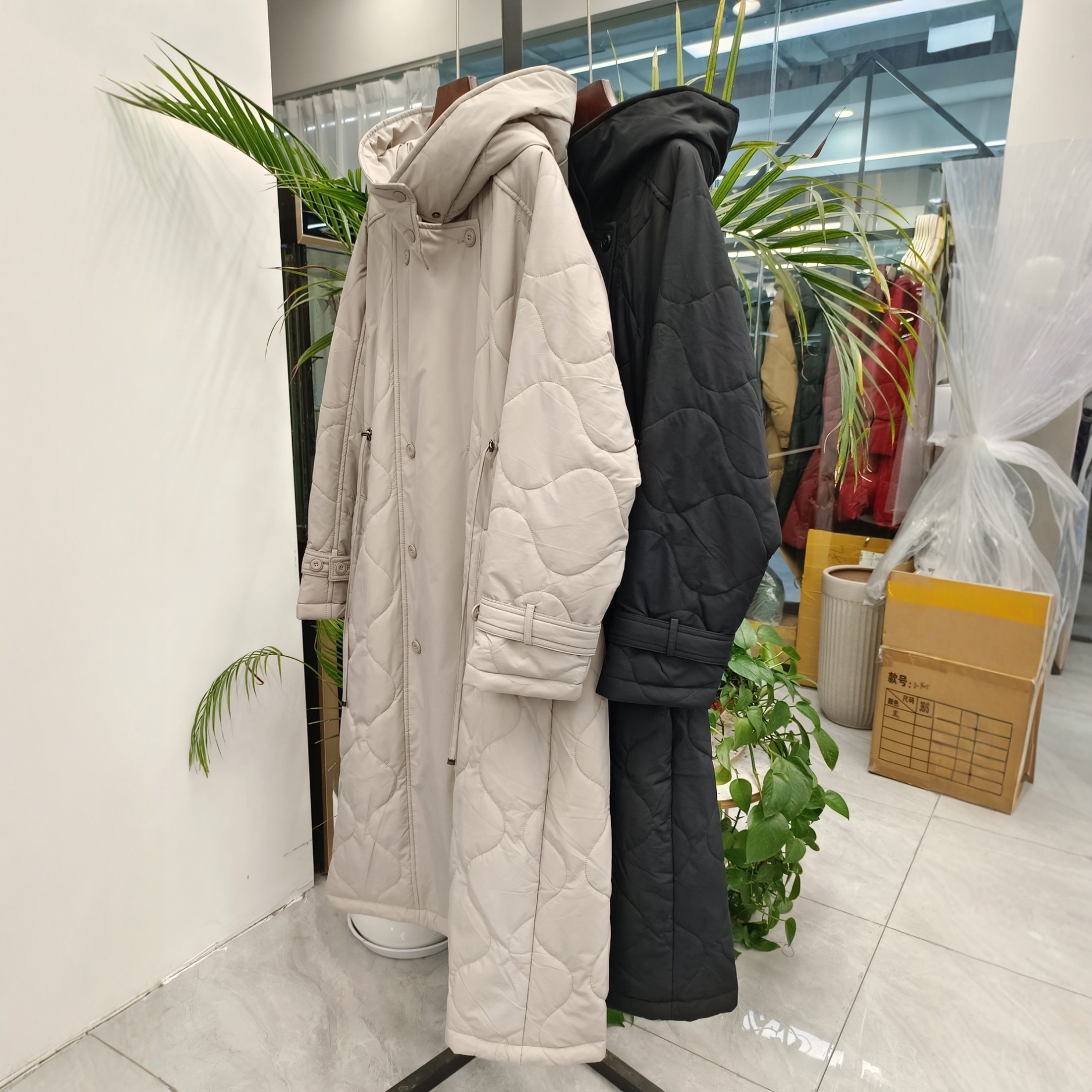 连帽双排扣填充羊毛+羊驼绒宽松大码长款保暖通勤复古棉服外套女