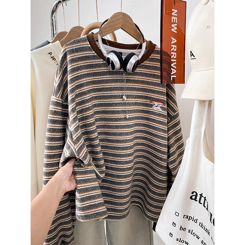 韩版宽松大码300斤T恤女款秋冬新款大码胖mm条纹设计感上衣服