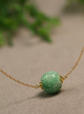 #D833 S925银镶嵌果绿色天然A货翡翠团寿龙纹雕花珠子锁骨链吊坠