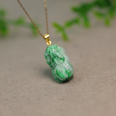 缅甸天然A货翡翠貔貅吊坠