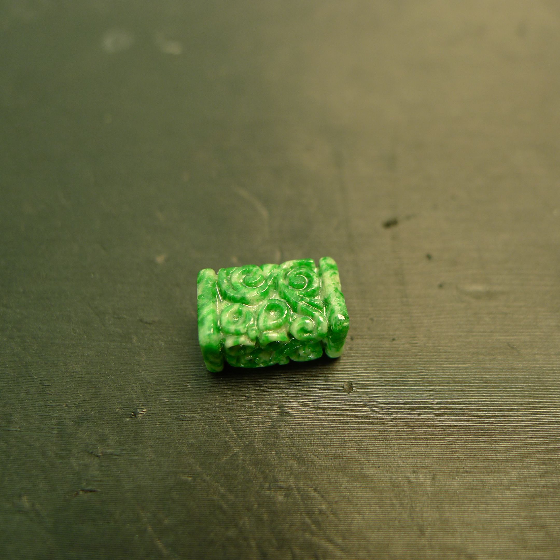 #J129辣绿天然A货翡翠雕花桶珠长方柱条管珠方珠子 DIY手串珠串配