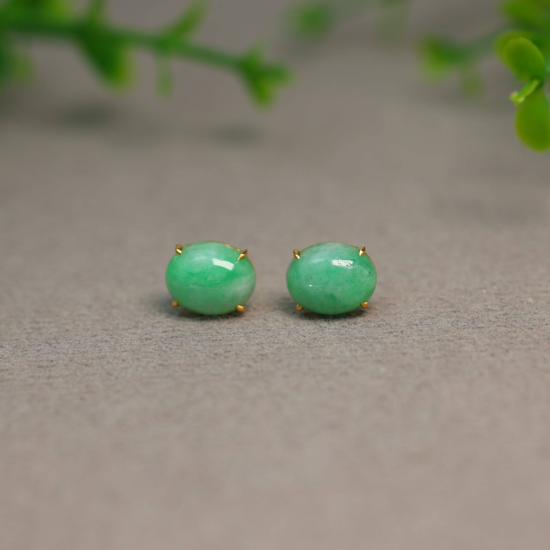 缅甸天然A货翡翠蛋面耳钉