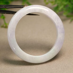 54MM圈口糯底紫色飘绿花天然A货翡翠正圈手镯 E431