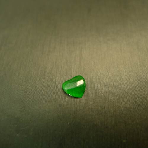 缅甸天然A货翡翠桃心戒面