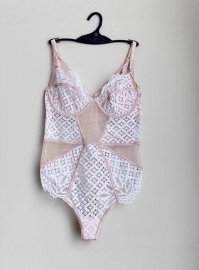 澳洲bras法式连体衣性感蕾丝纯欲紧身显瘦女免穿文胸吊带一体内衣