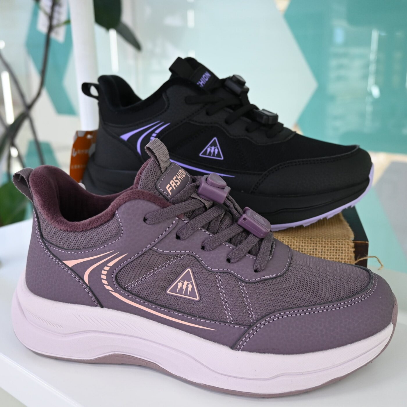 老北京布鞋妈妈棉鞋加绒保暖防滑