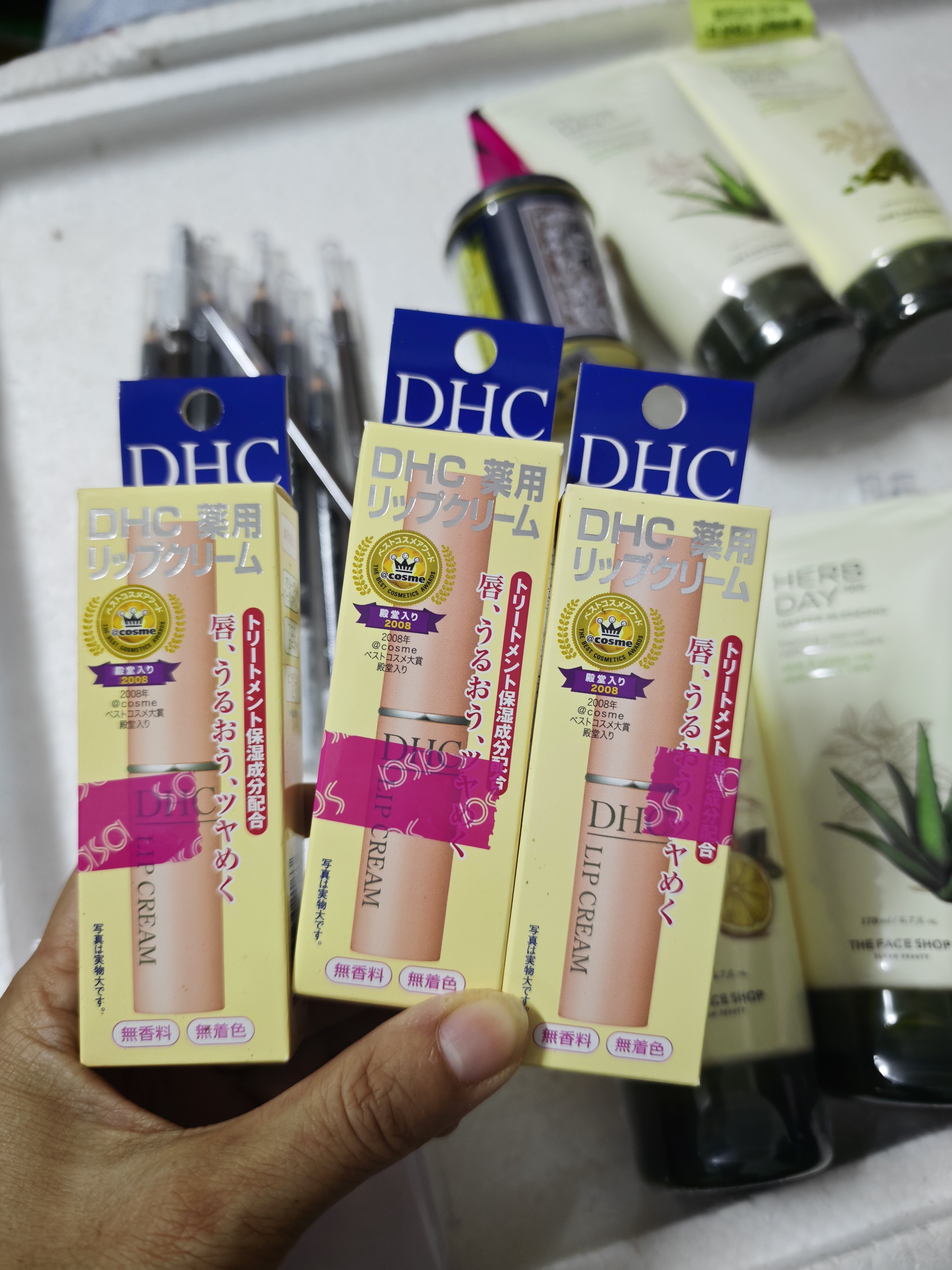 DHC橄榄油润唇膏1.5g嘴唇容易起干皮滋润嘴唇减少唇纹滋润不油腻