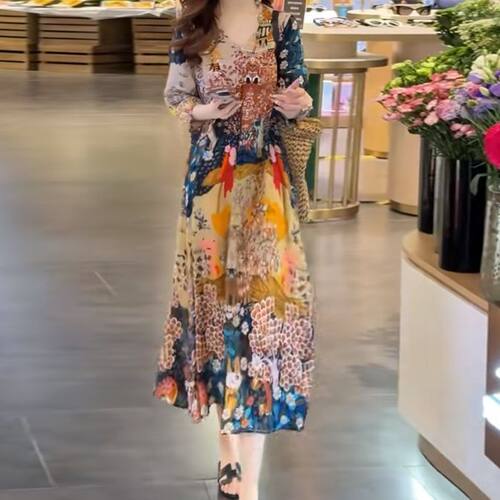 高端欧若风连衣裙女夏季新款气质印花V领高级感显瘦碎花a字裙子
