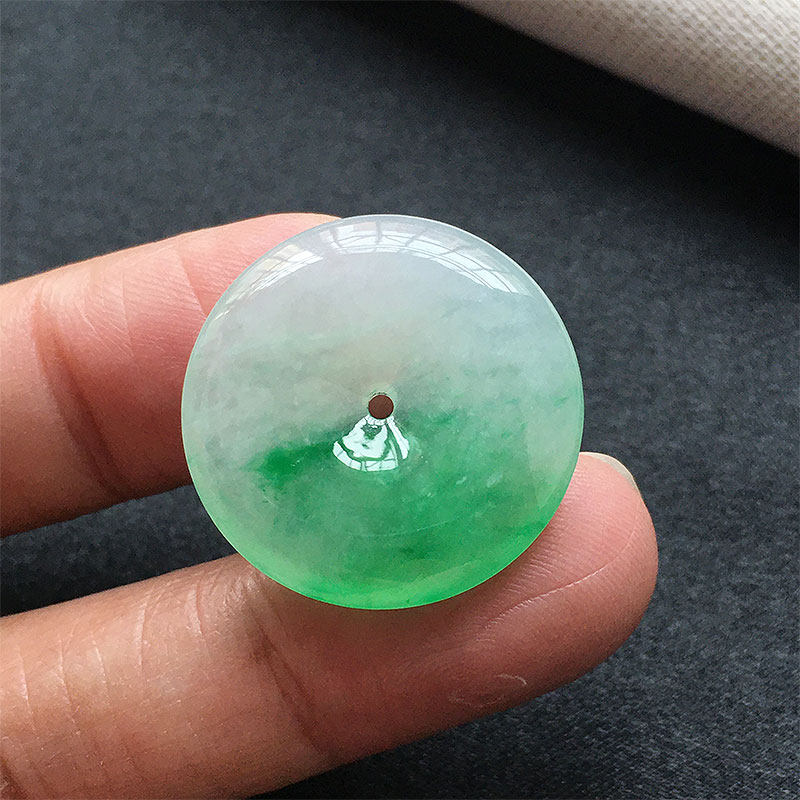 缅甸翡翠冰种阳绿玉平安扣吊坠老种a货冰翠绿怀古玉扣挂件高档色