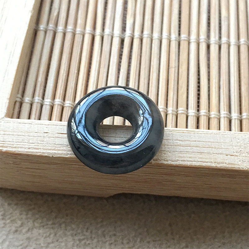 缅甸翡翠冰种乌鸡种甜甜圈吊坠