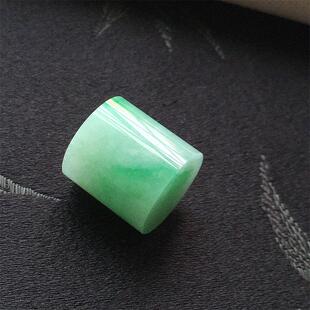 (已结缘 欣赏)冰种翠绿色路路通吊坠老种a货冰绿素柱子挂件绿配珠