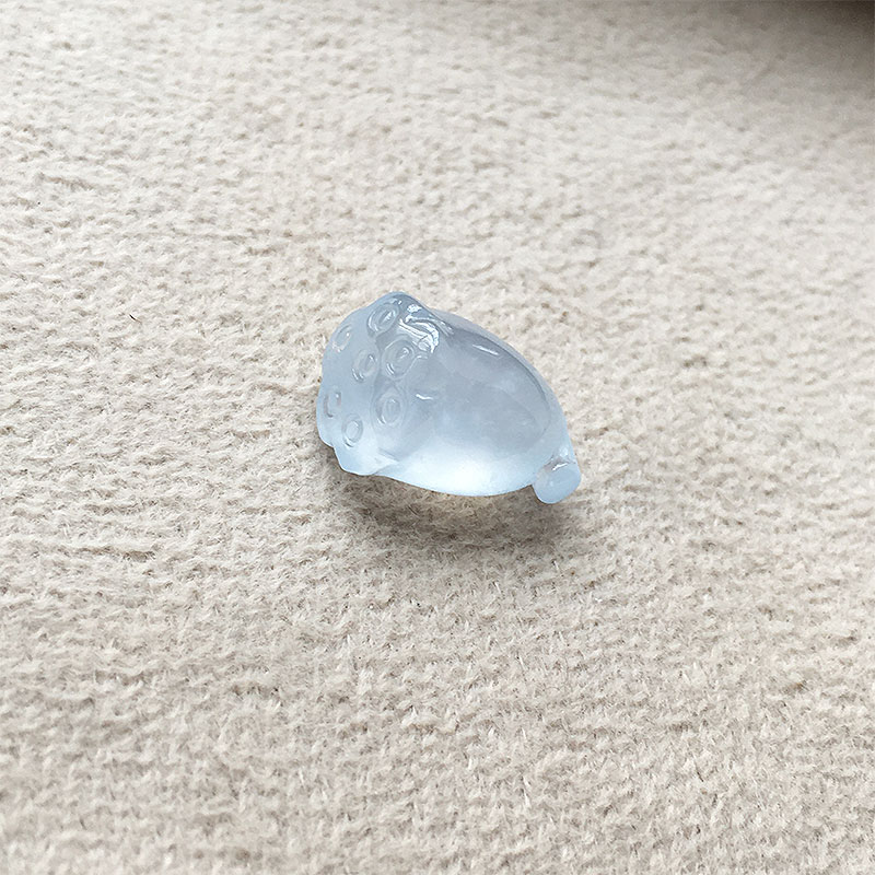 翡翠高冰种纯净起光玉莲蓬吊坠