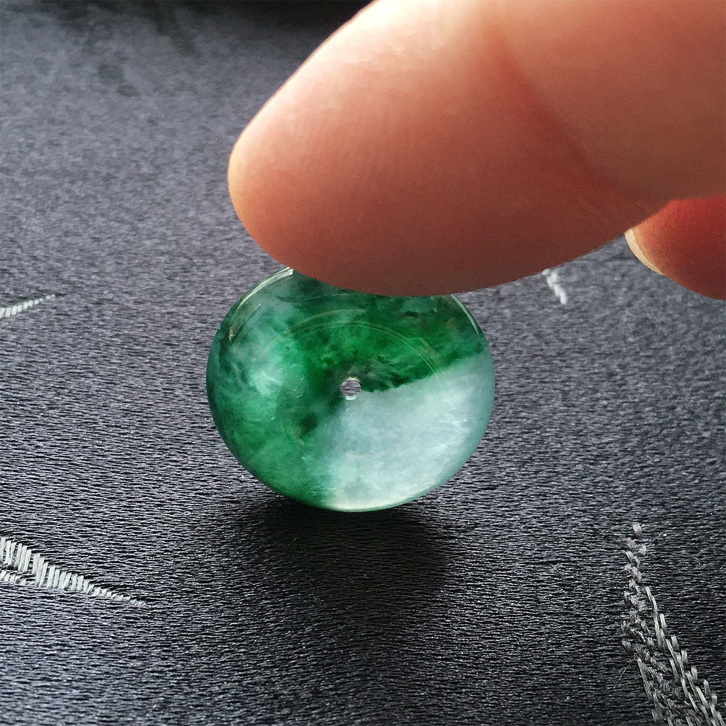 缅甸翡翠冰种翠绿色玉平安扣吊坠老种a货冰绿玉扣怀古玉扣女款