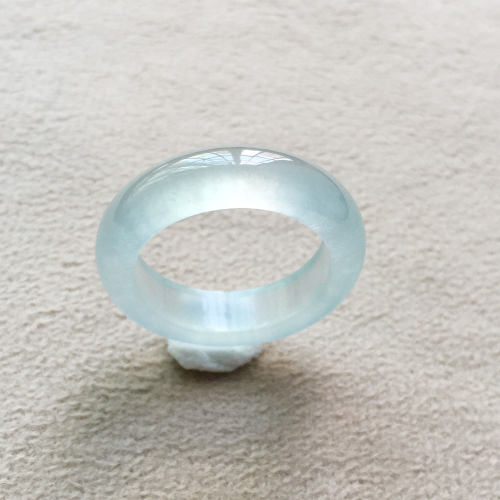 缅甸翡翠高冰种纯净起光玉戒