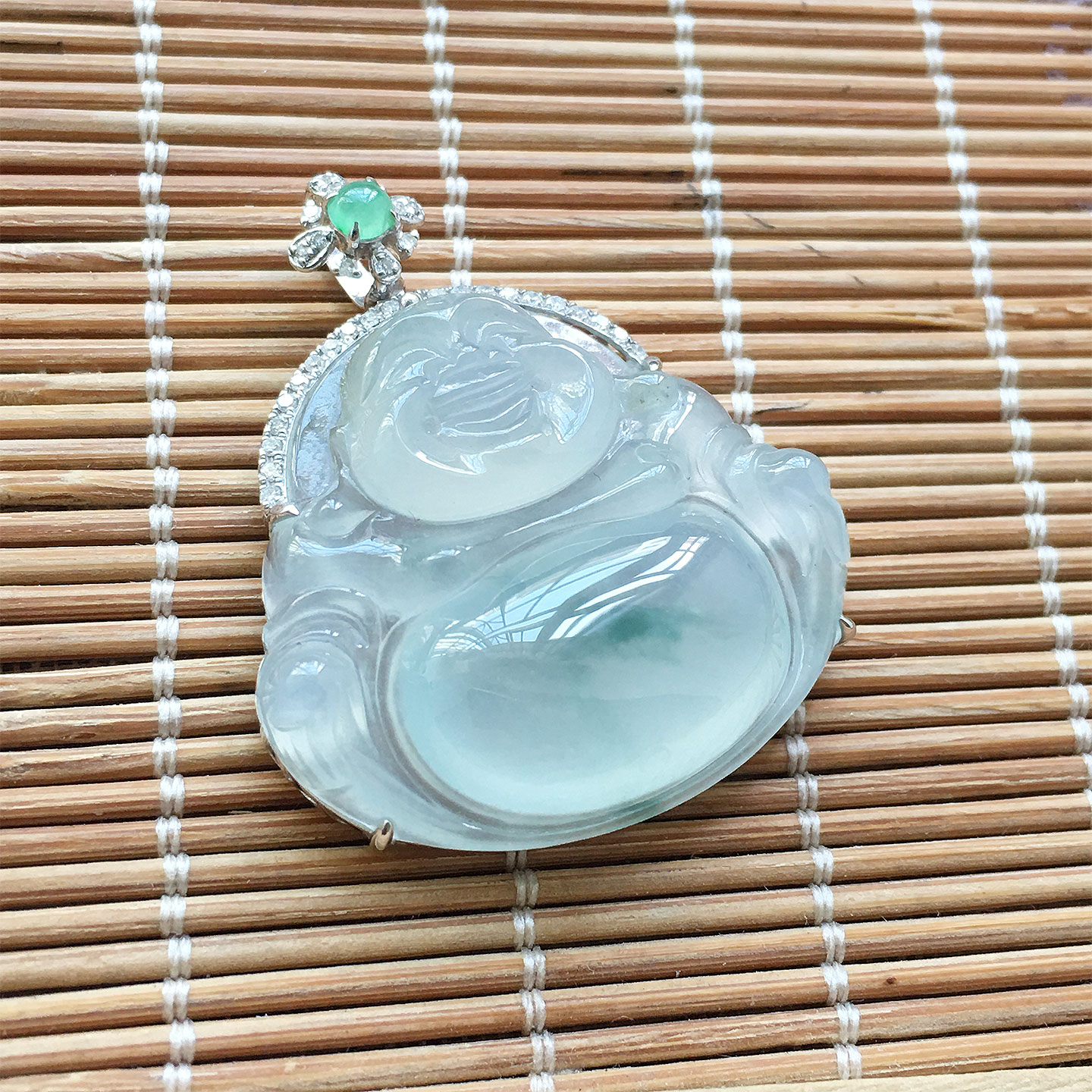 缅甸翡翠高冰种飘花玉佛吊坠