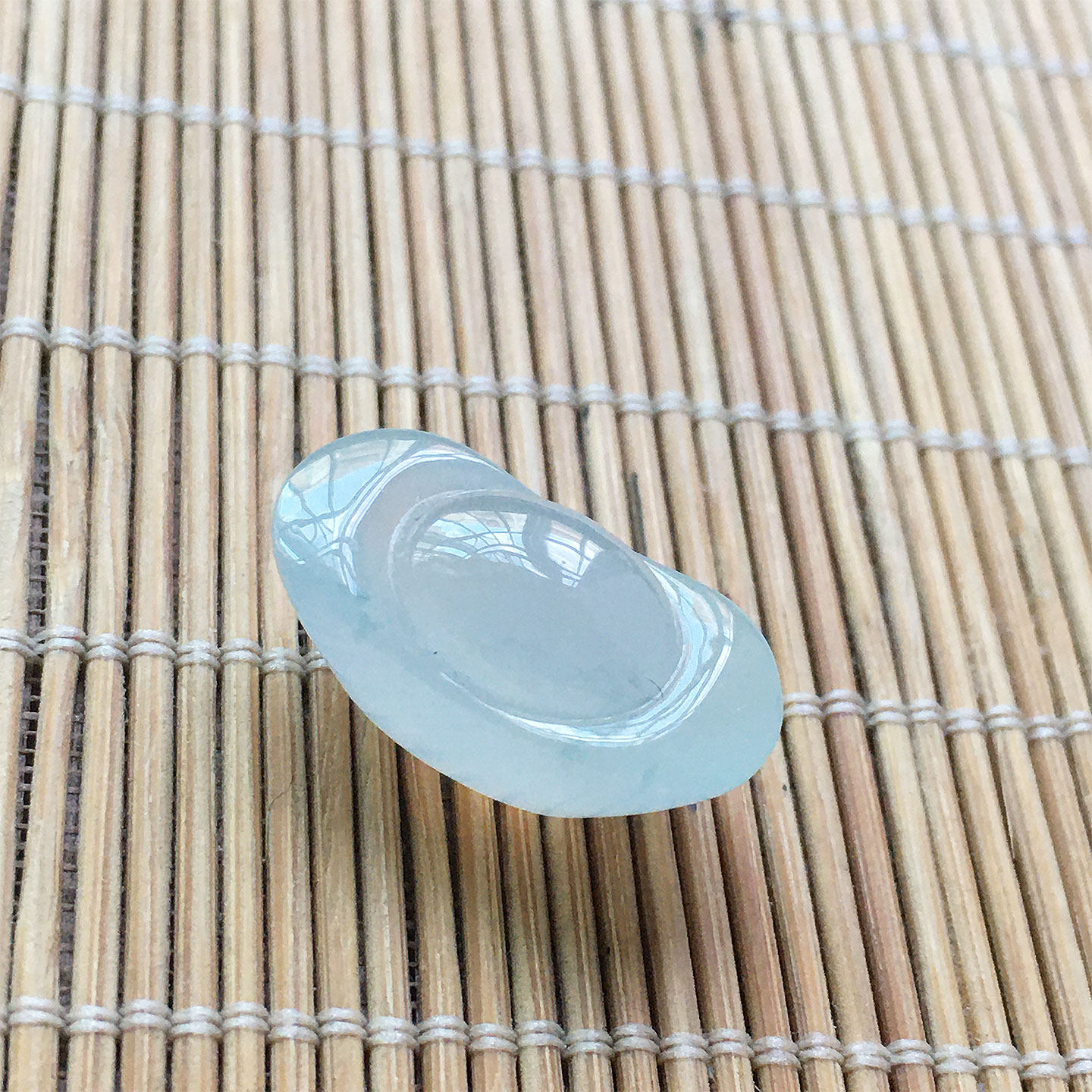 缅甸翡翠高冰种纯净元宝裸石老种a货冰透水润玉挂件立体招财银腚