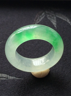 缅甸翡翠高冰种飘阳绿色玉指环戒圈12号女款老种a货冰翠绿戒16mm