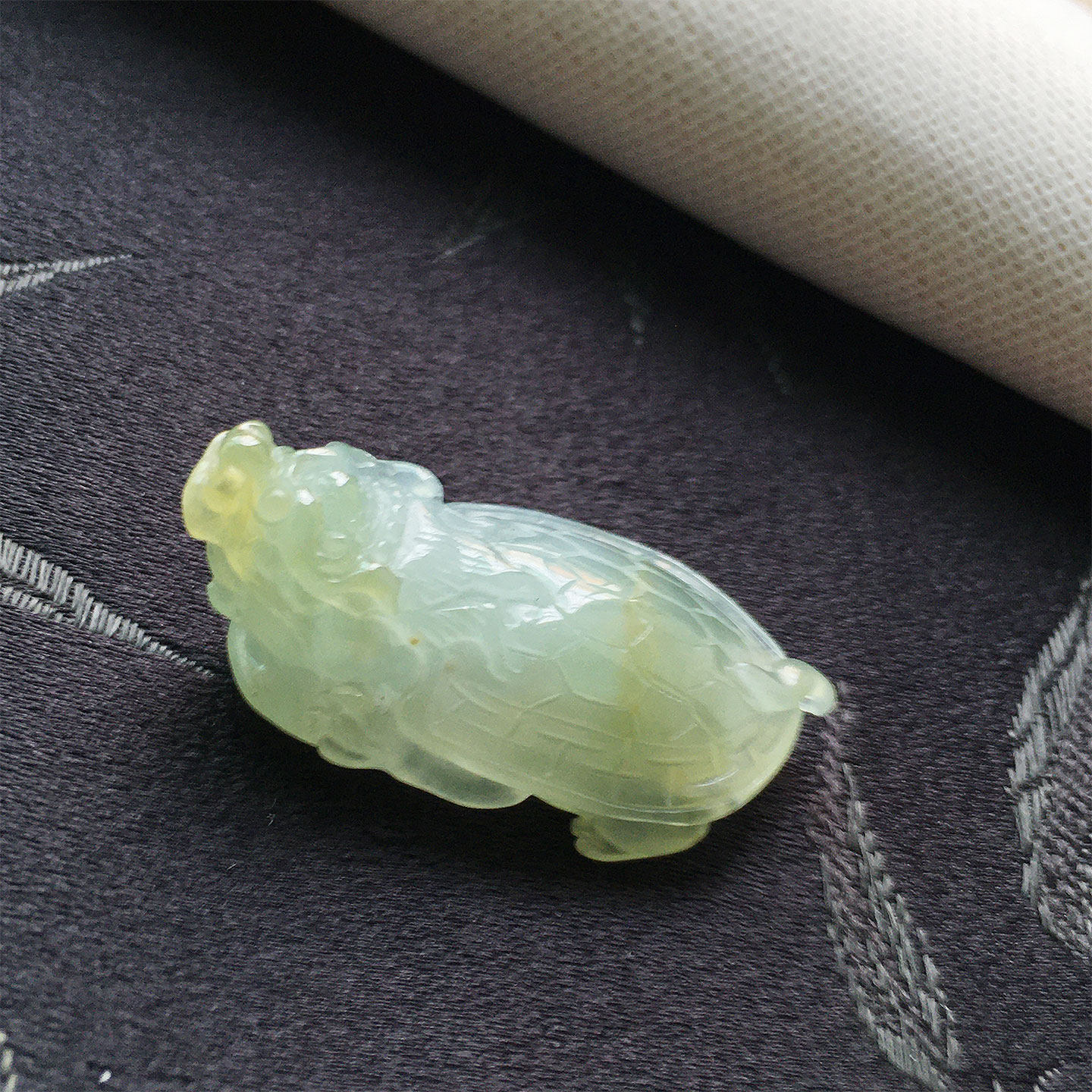 缅甸翡翠冰种精雕龙龟吊坠老种a货冰透水润黄翡招财瑞兽挂件特色