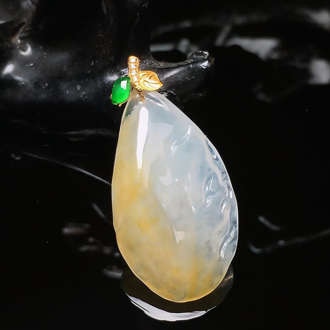缅甸天然翡翠A货18k金镶嵌冰种黄翡随形原石吊坠