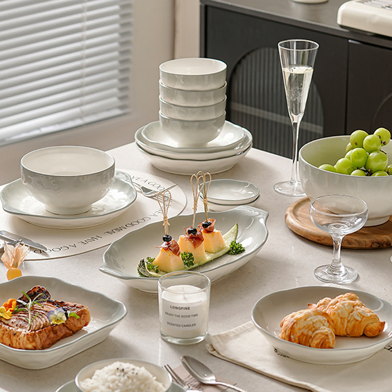 烟雨遥高级感碗碟套装家用2025新款陶瓷餐具碗盘碗筷盘子乔迁碗具