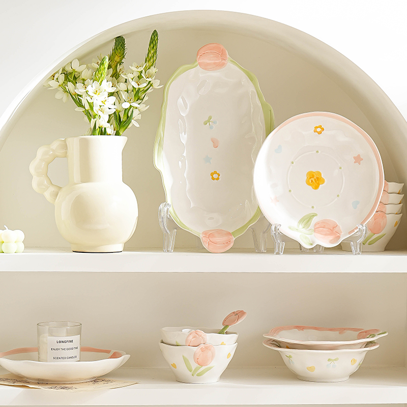 特别好看的餐具碗盘餐具碗陶瓷吃饭的碗筷套装组合家用瓷器釉下彩