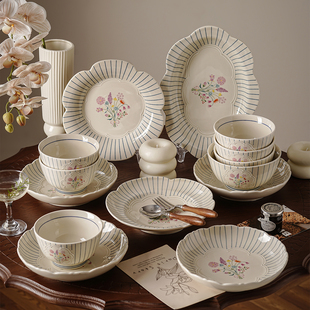陶瓷碗碟餐具套装家用碗盘2026新款高颜值碗筷碗具乔迁新居礼物