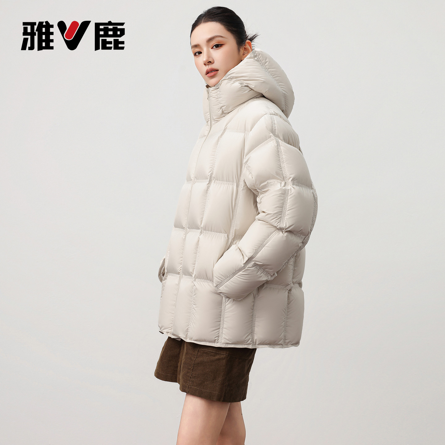 雅鹿冬季新款高蓬零压连帽羽绒服