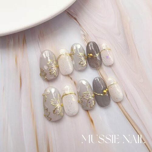 【微妙心动】MUSSIE NAIL魔镜樱花高级ins百搭显白手工短款穿戴甲